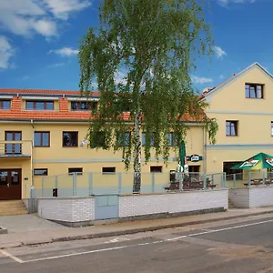 3* Guest house A Restaurace Simanda