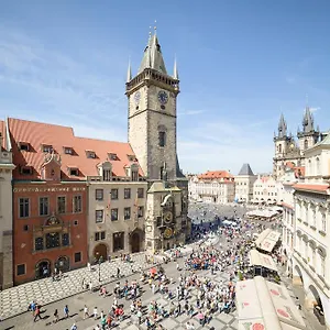 Old Town Square 27 Prága