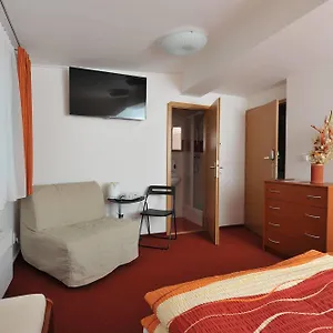 Hotel Habitat 16